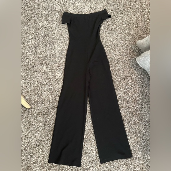 Lulus off the shoulder jumpsuit - Picture 8 of 10